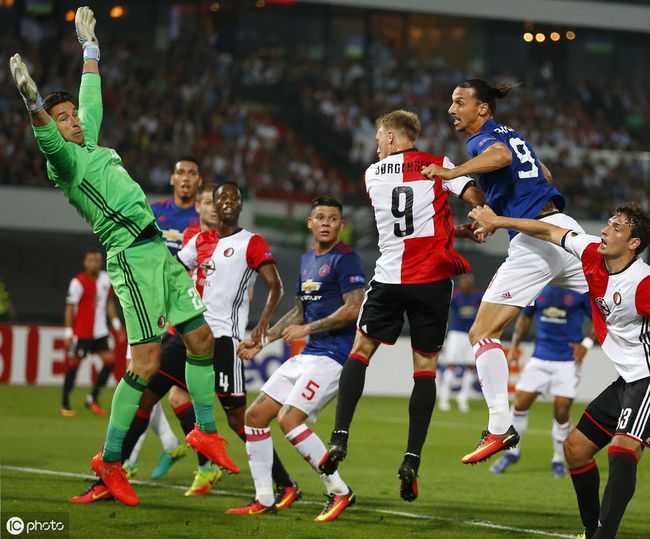 承受着来自 承受着来自